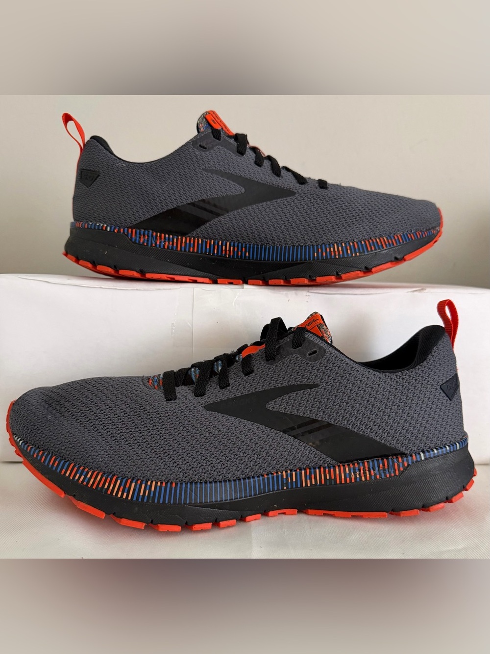 Brooks Revel 5 1103741D052 Gray Men's 10 Sneakers Athletic Running Shoes